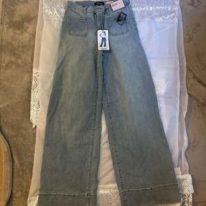 BCBGeneration Wide Leg‎ High Waist Jeans Light Wash